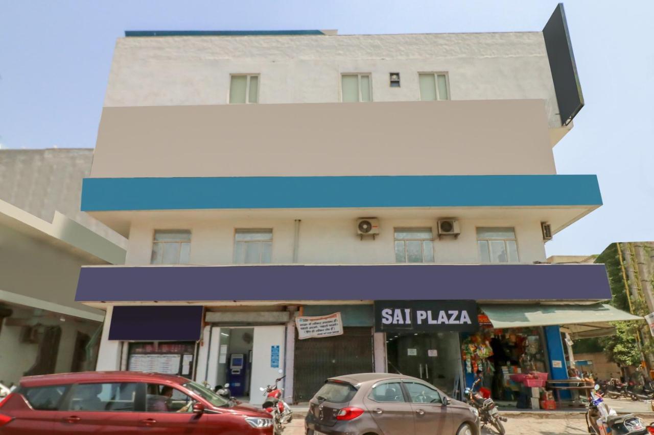 Oyo Flagship 80318 Hotel Sai Plaza Near Indira Gandhi International Airport Ню Делхи Екстериор снимка