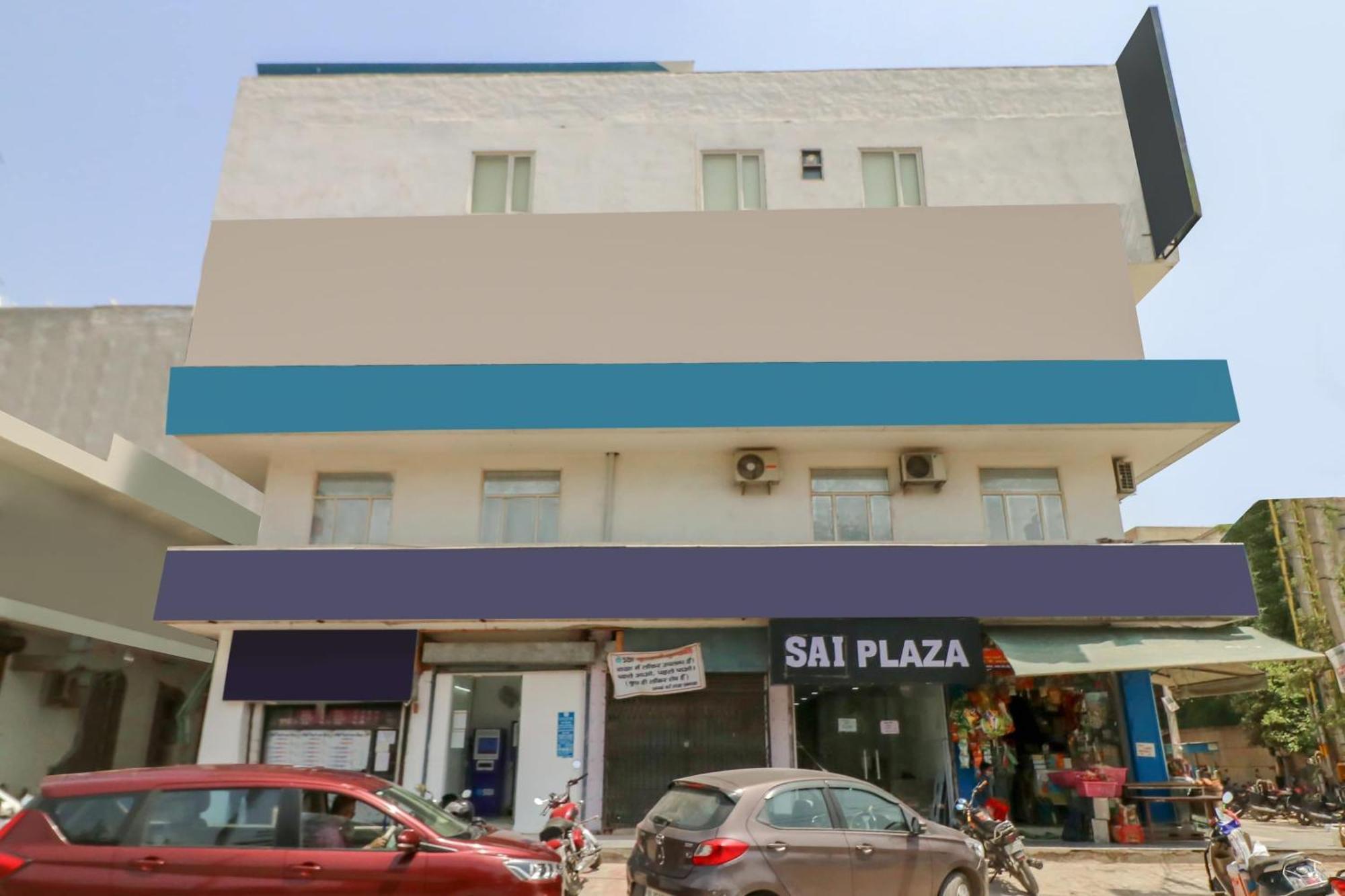 Oyo Flagship 80318 Hotel Sai Plaza Near Indira Gandhi International Airport Ню Делхи Екстериор снимка